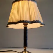 Table lamp in brass and Bakelite - mid 20th century