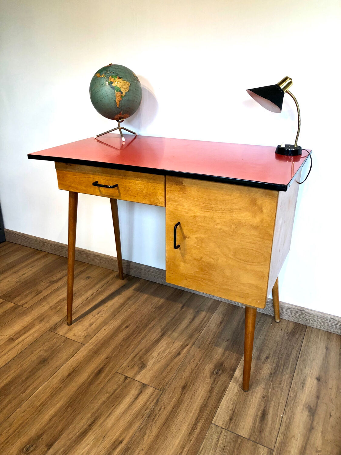 Baumann desk