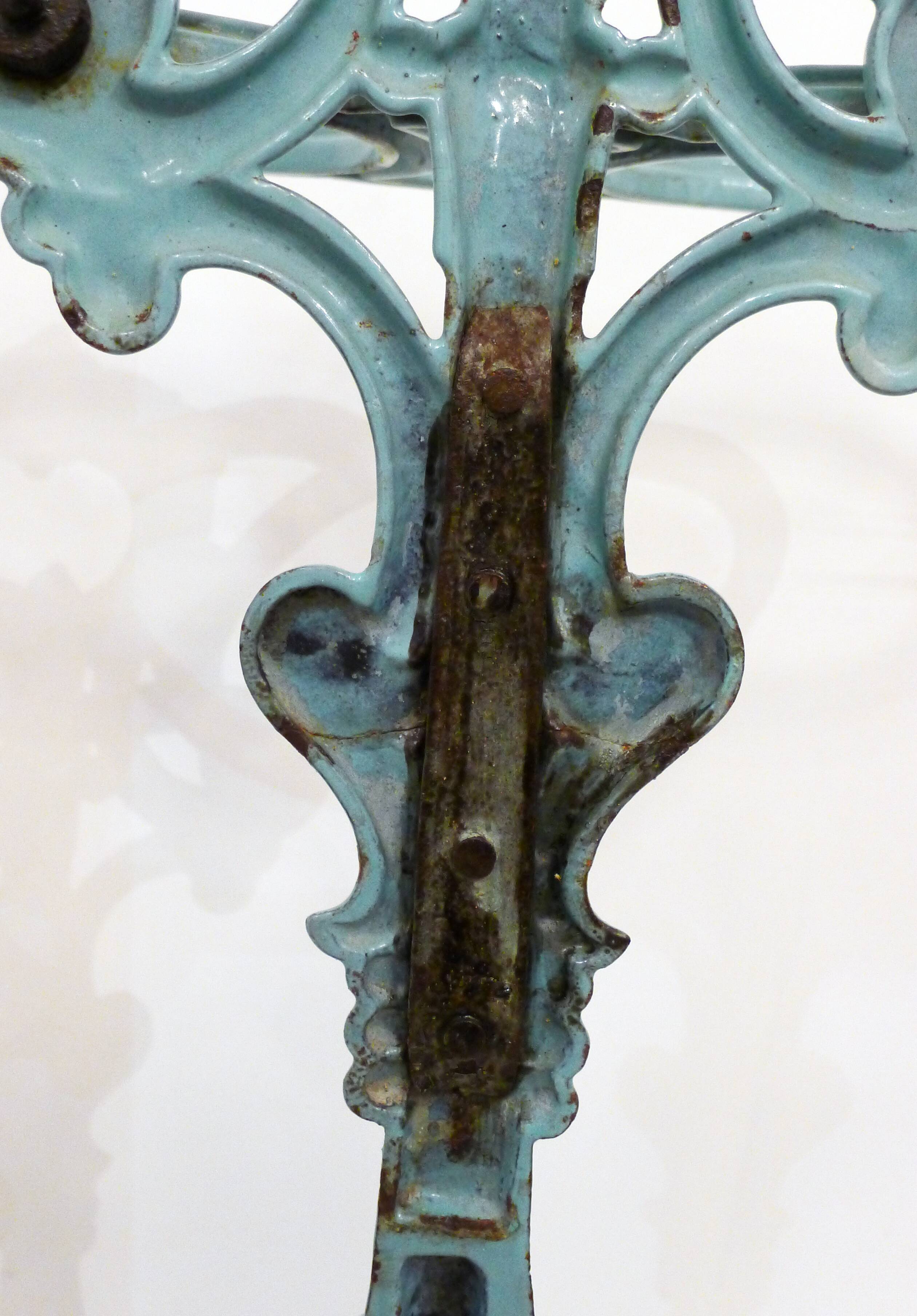Enamelled cast iron umbrella holder