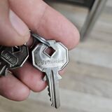 Bureau de direction avec plateau en stratifié palissandre par Mobiltecnica Torino