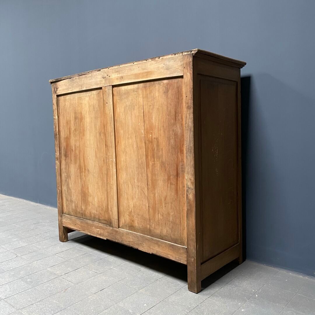 Armoire française peinte