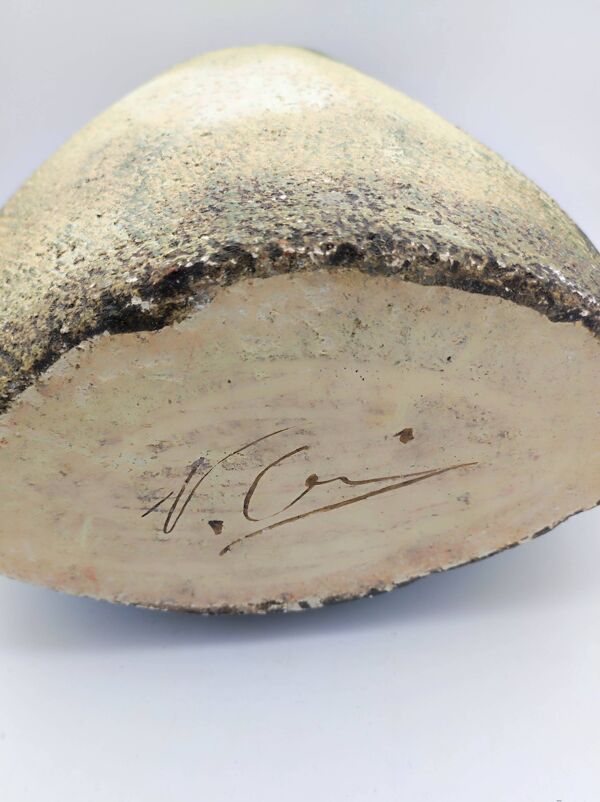 Vase en grès forme amande