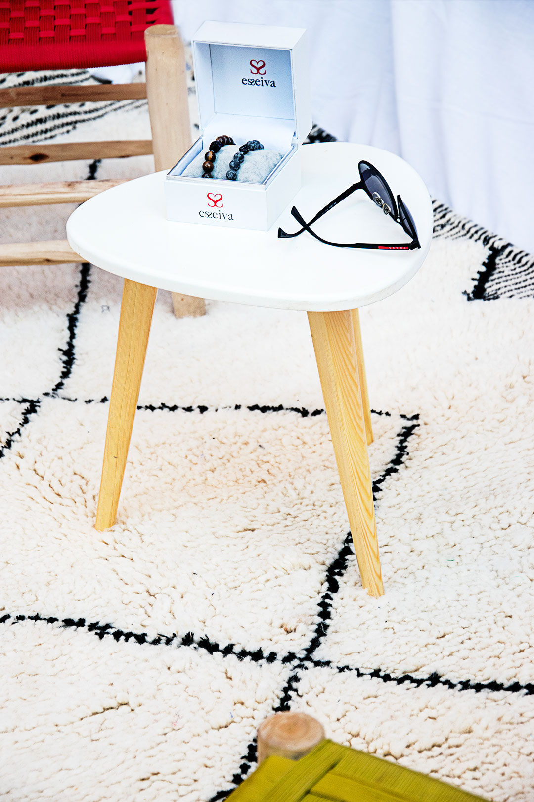 Carpet beni ouarain 100% virgin wool makes a new hand 140x220cm