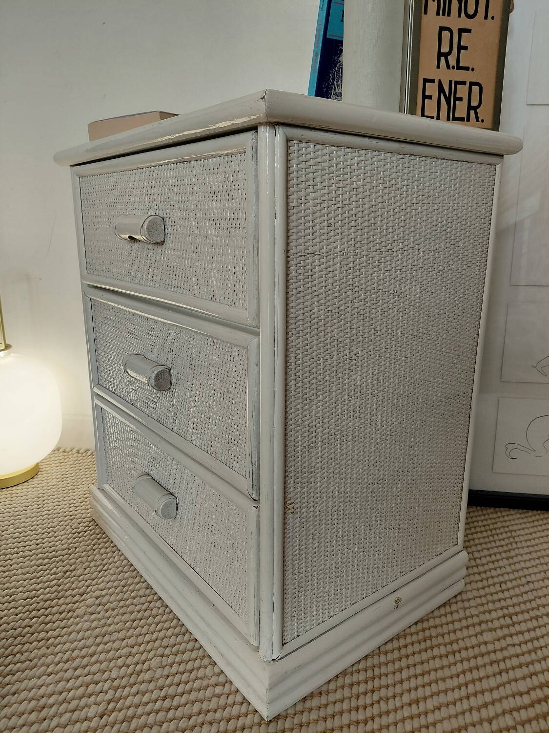 Vintage cane chest of drawers with 3 drawers - white patinated wood - seaside spirit
