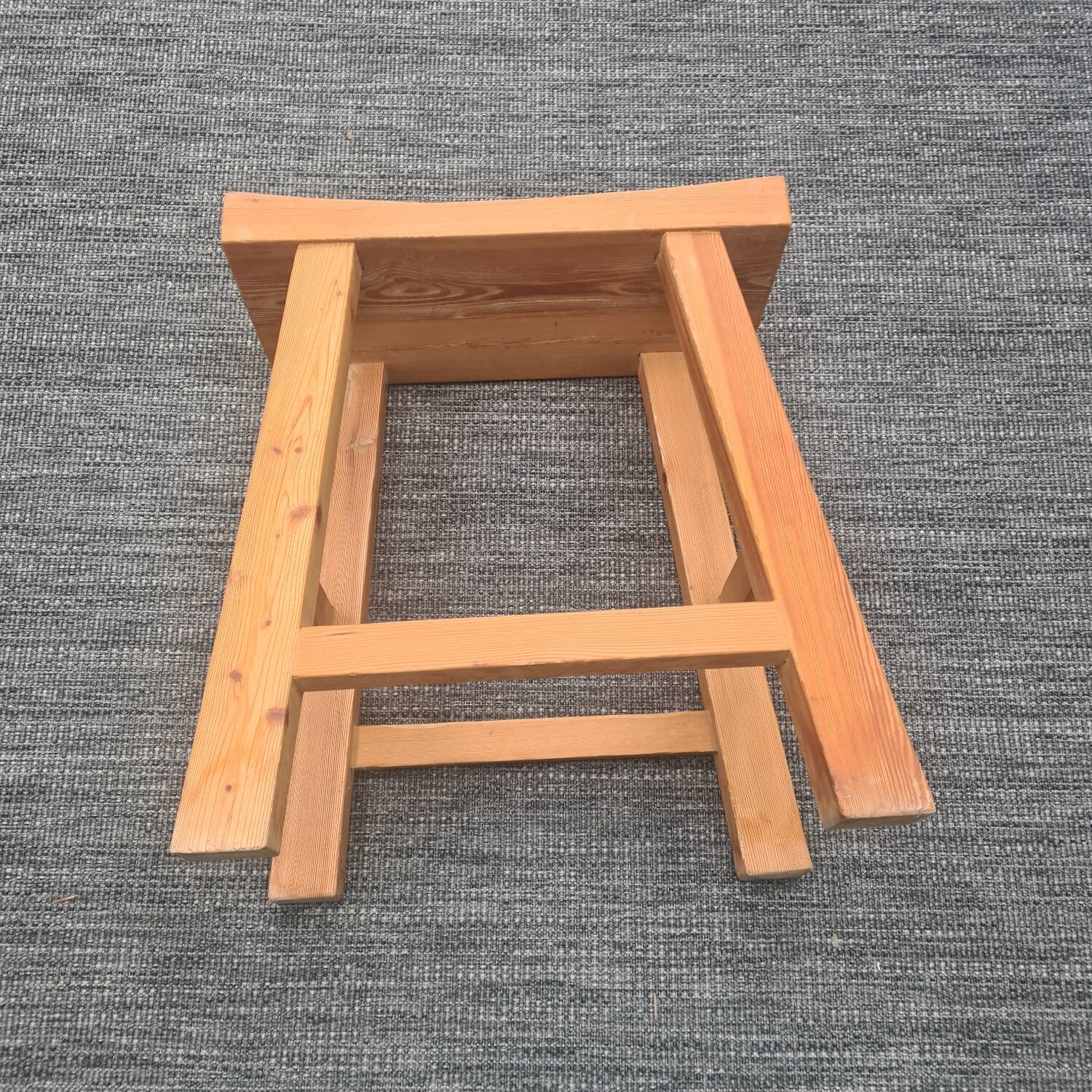 Solid pine stool