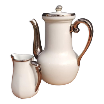Frugier aluminite coffee maker and milk jug set