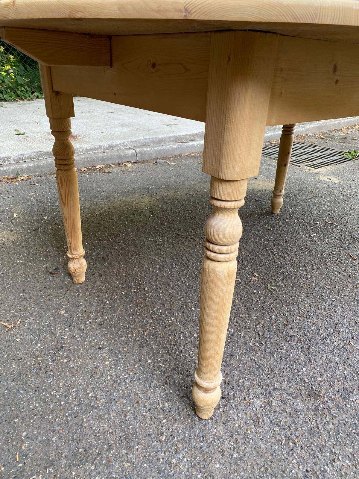 Louis Philippe extendable round dining table 160cm 20th century