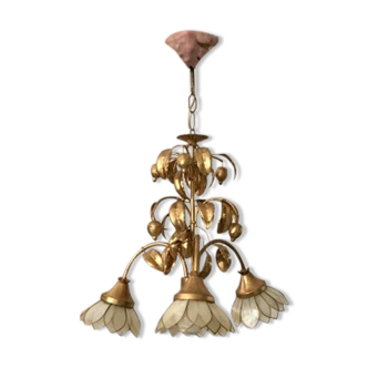 Mother-of-pearl petal chandelier