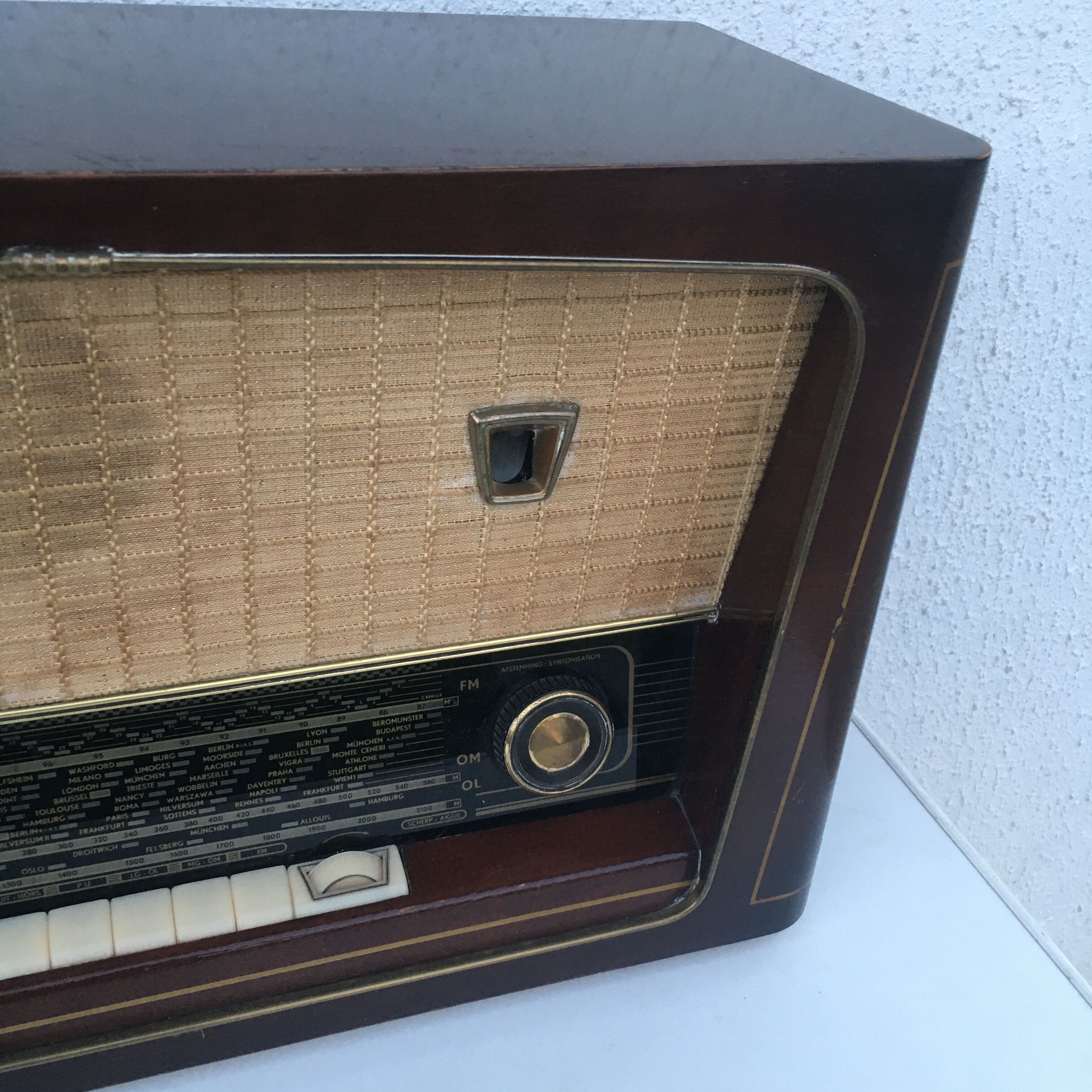 Wooden radio Radiobell