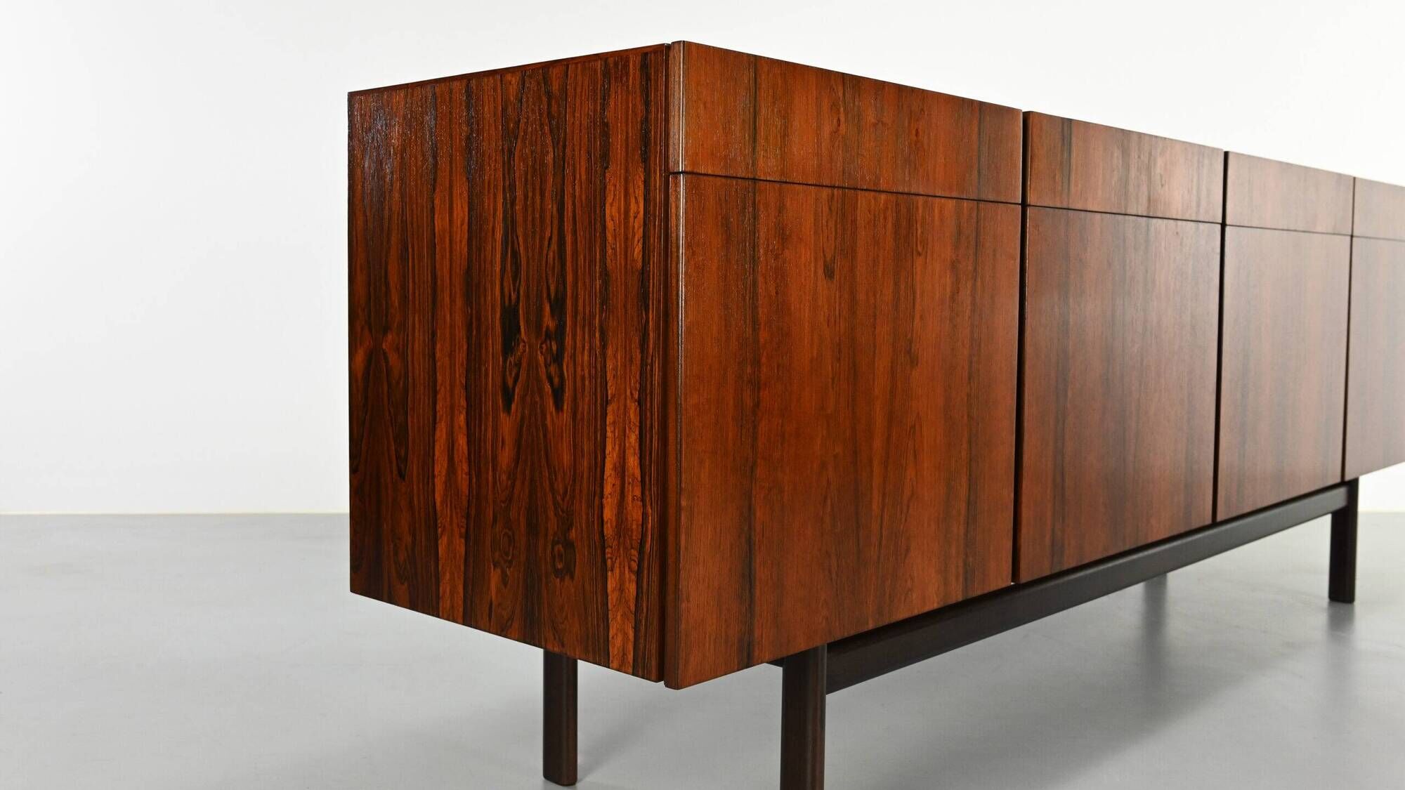 Enfilade en palissandre Ib Kofod-Larsen, Danemark, c.1960