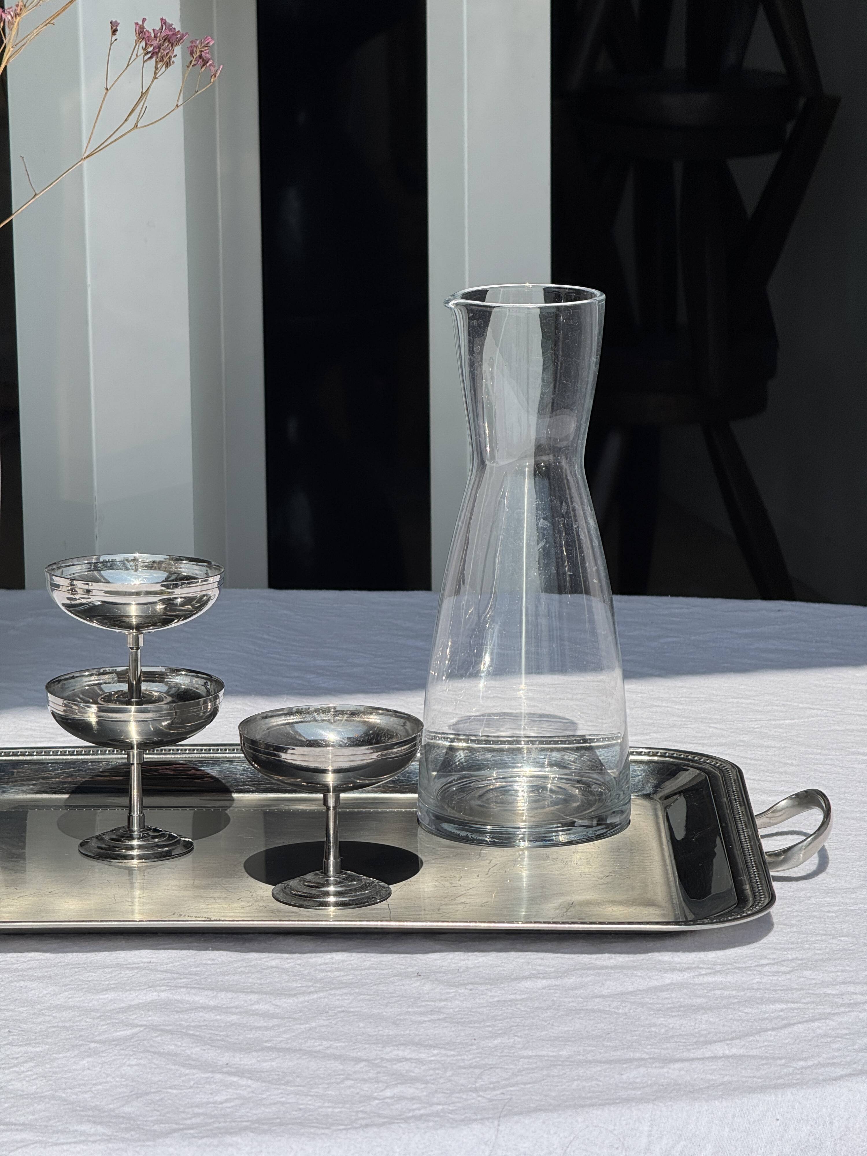 Classic silver tray with pearl stripe frieze