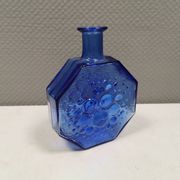 Blue glass vase from Riihimäen Lasi Finland, by Nanny Still.