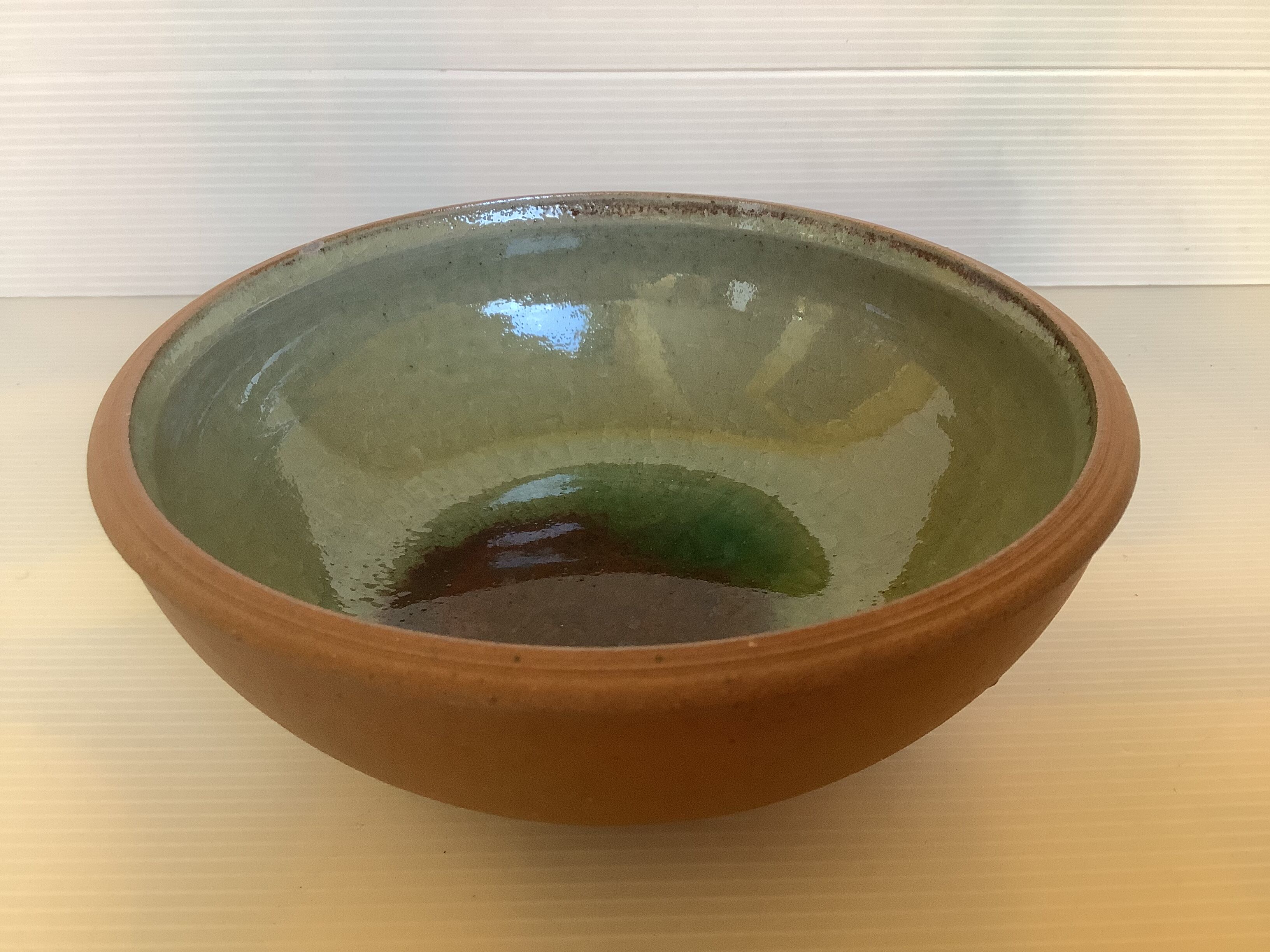 Empty pocket garnet green ceramic