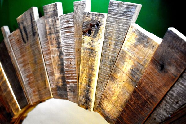 Miroir en vieux bois de dormeur