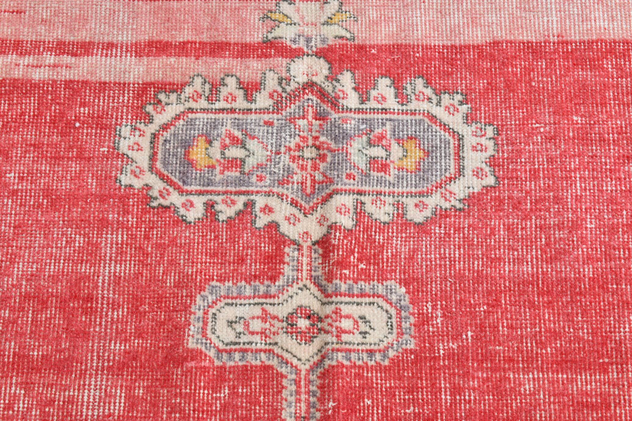 Red & Cream Classic Turkish Vintage Rug, 205x310Cm