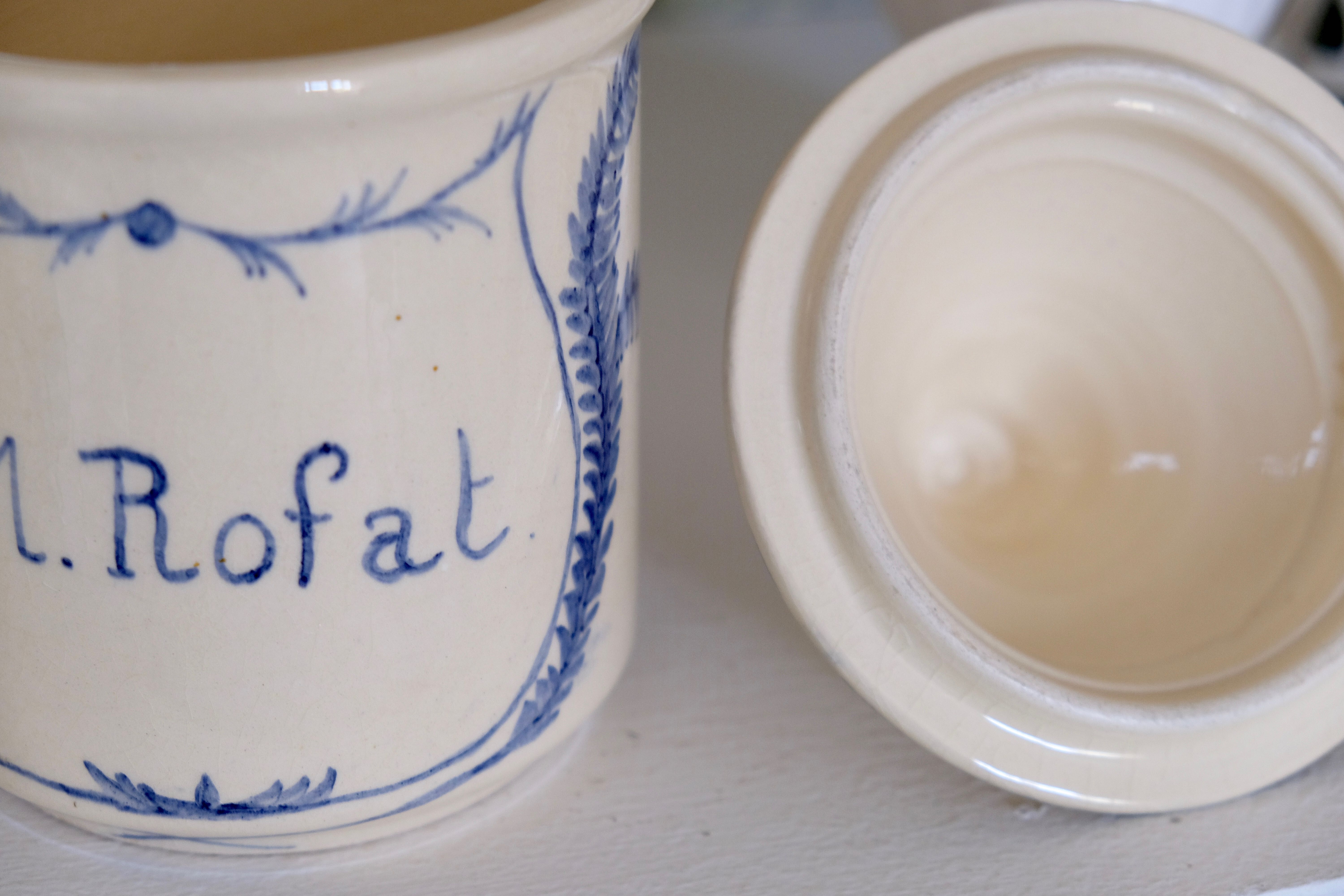 Personalized medicinal herb pot in hand-painted ceramic