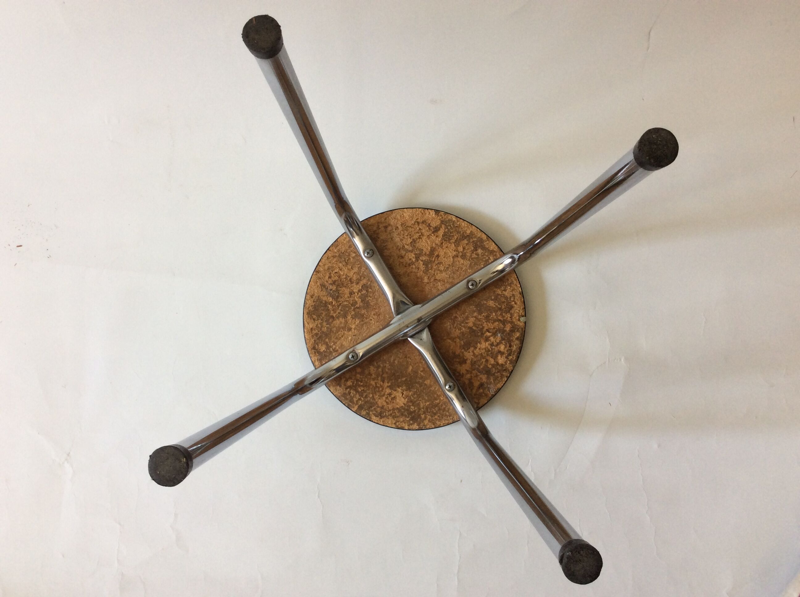Tabouret rond en formica
