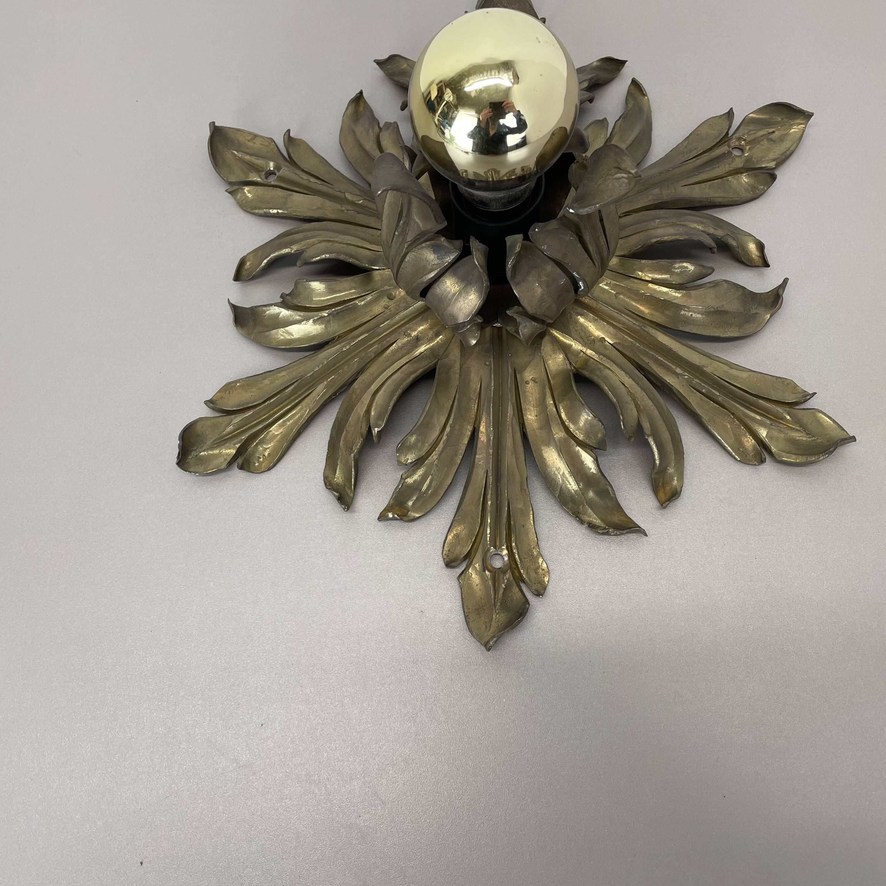 Applique murale de théâtre florale de style Stilnovo en laiton fait main de 35 cm, Italie 1970