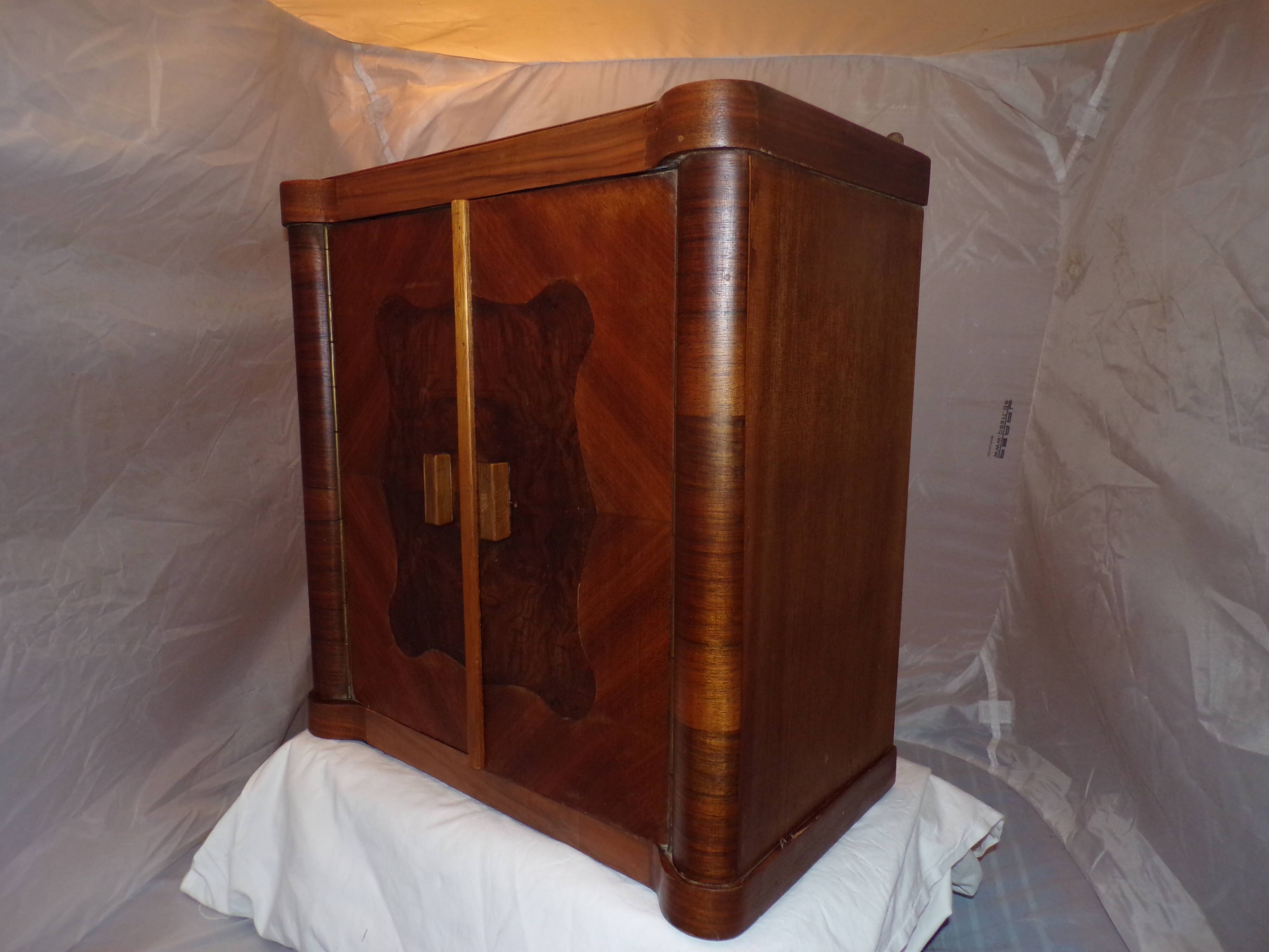 Art Deco wall-mounted cabinet, 1930s