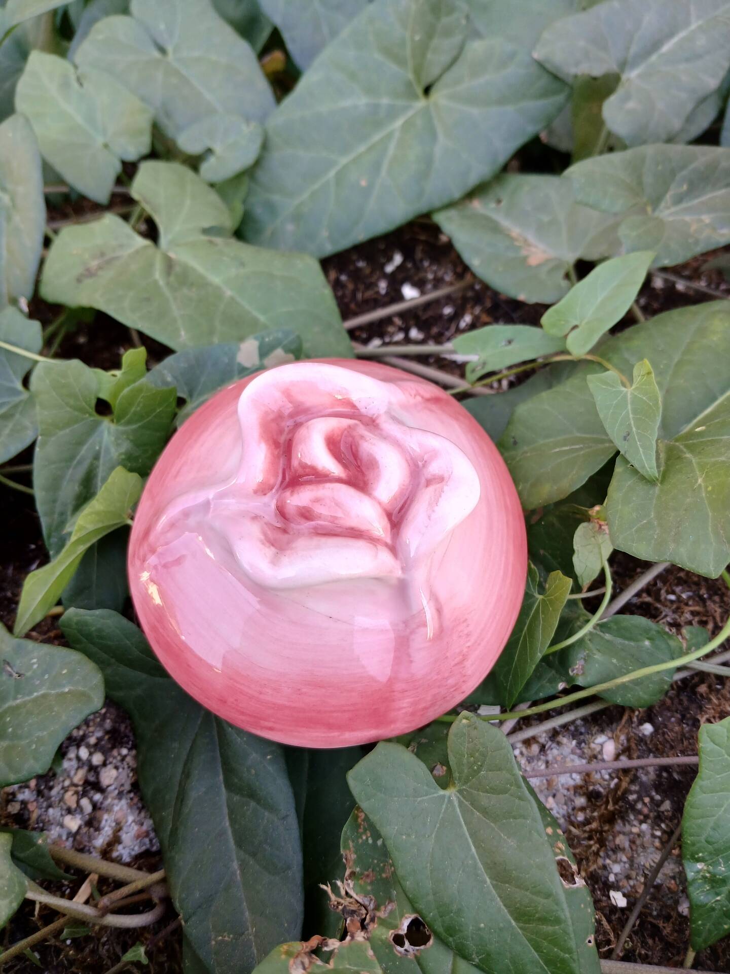 Théière en forme de rose