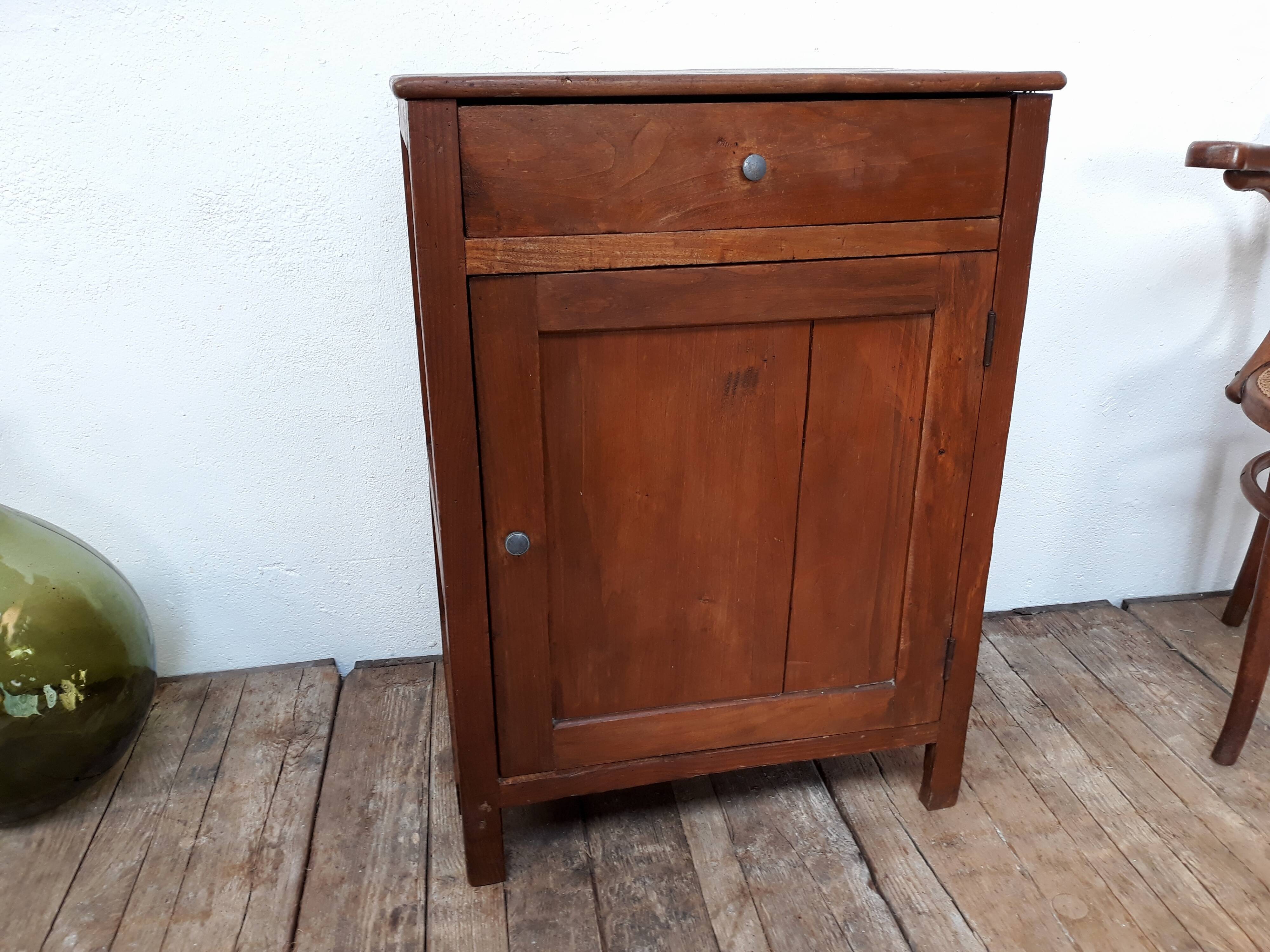 Small buffet, Paris 1950