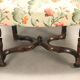 Fauteuil baroque ancien en noyer et tissu, Italie, XVIIIe siècle