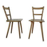 Set of 2 old art brut chairs