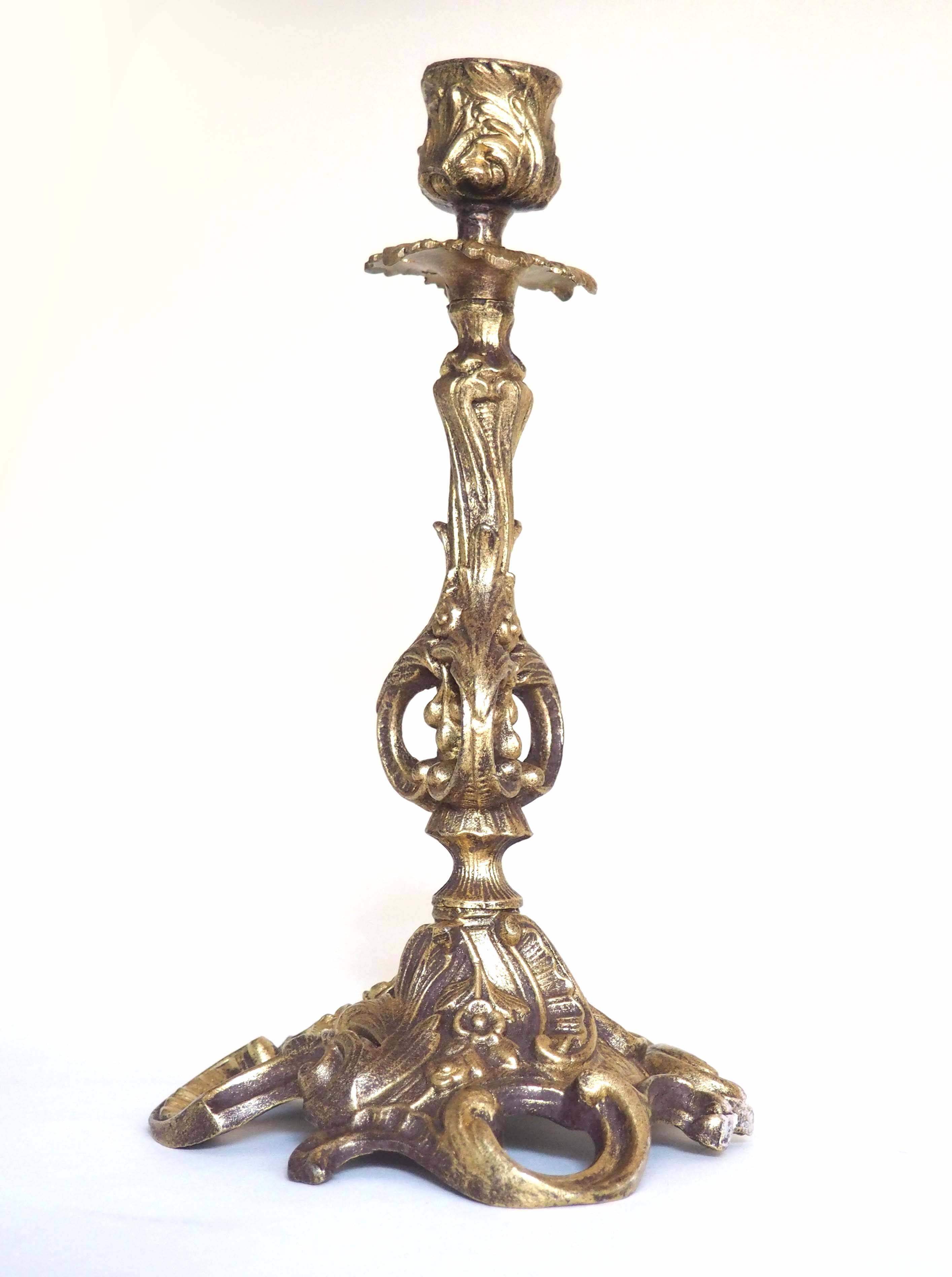 Bronze rockery candle holder