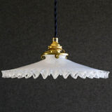 Suspension in white opaline crenellated edges with new cable and new brass socket