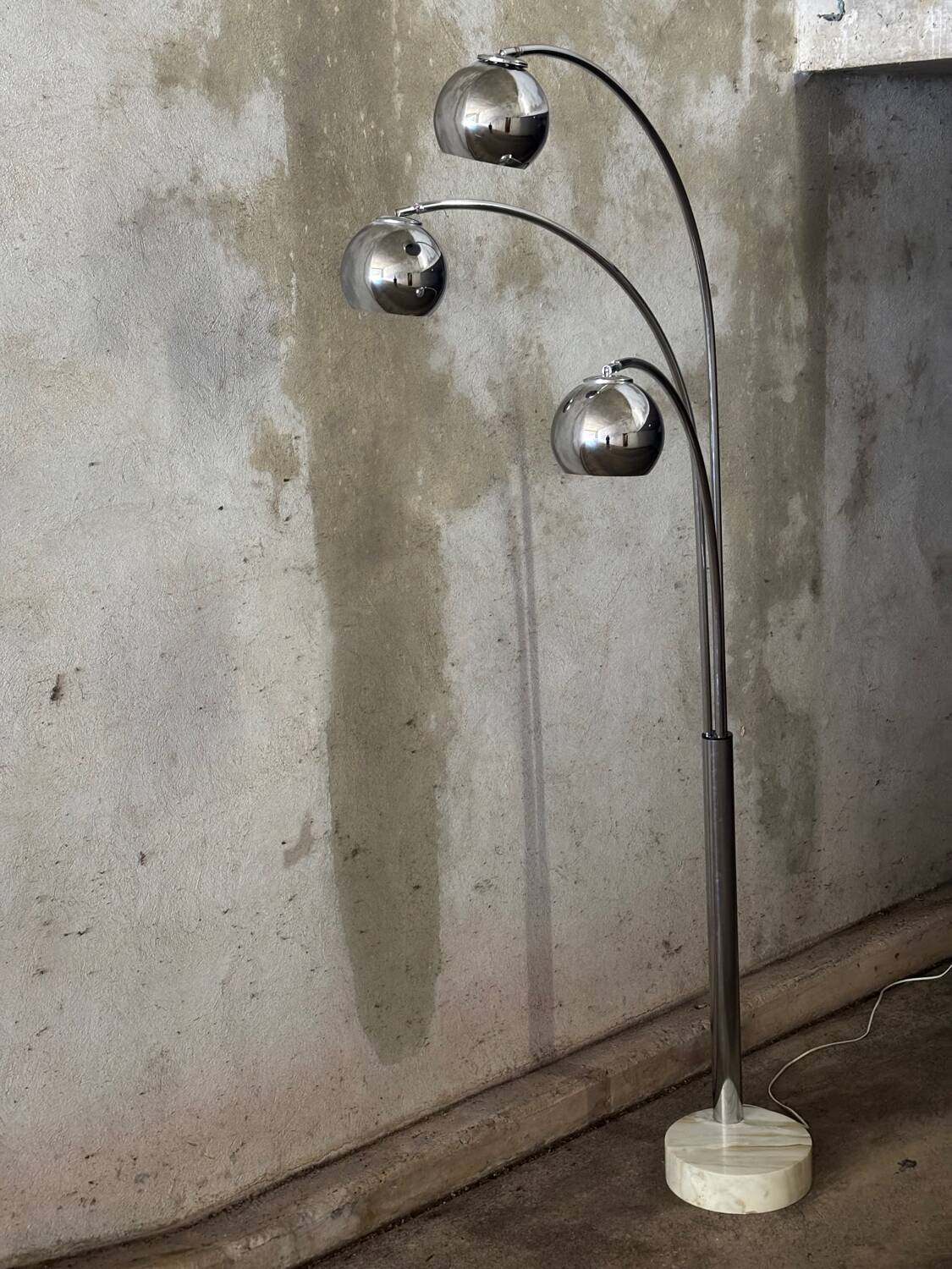 Lily of the valley floor lamp by Goffredo Reggiani, 1970s