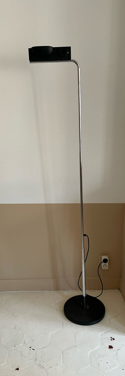 Vintage adjustable floor lamp, chrome and black, Gismondi for Artemide, Italy 1980