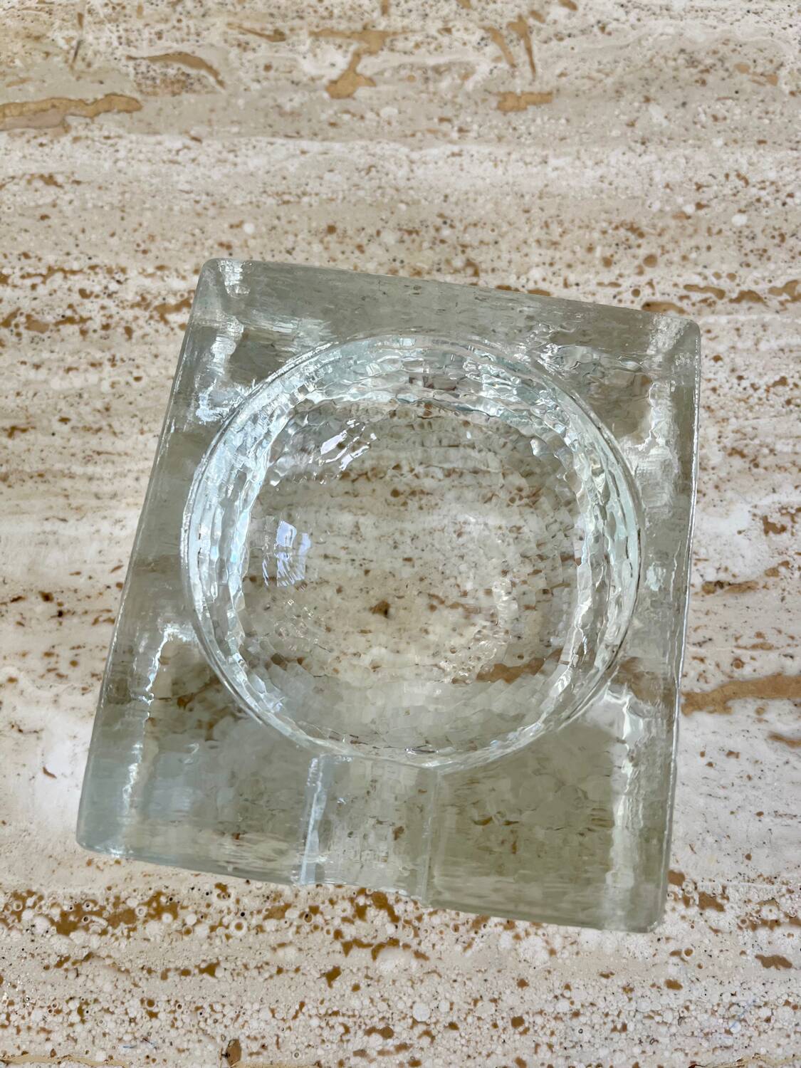 Cendrier pavé de verre