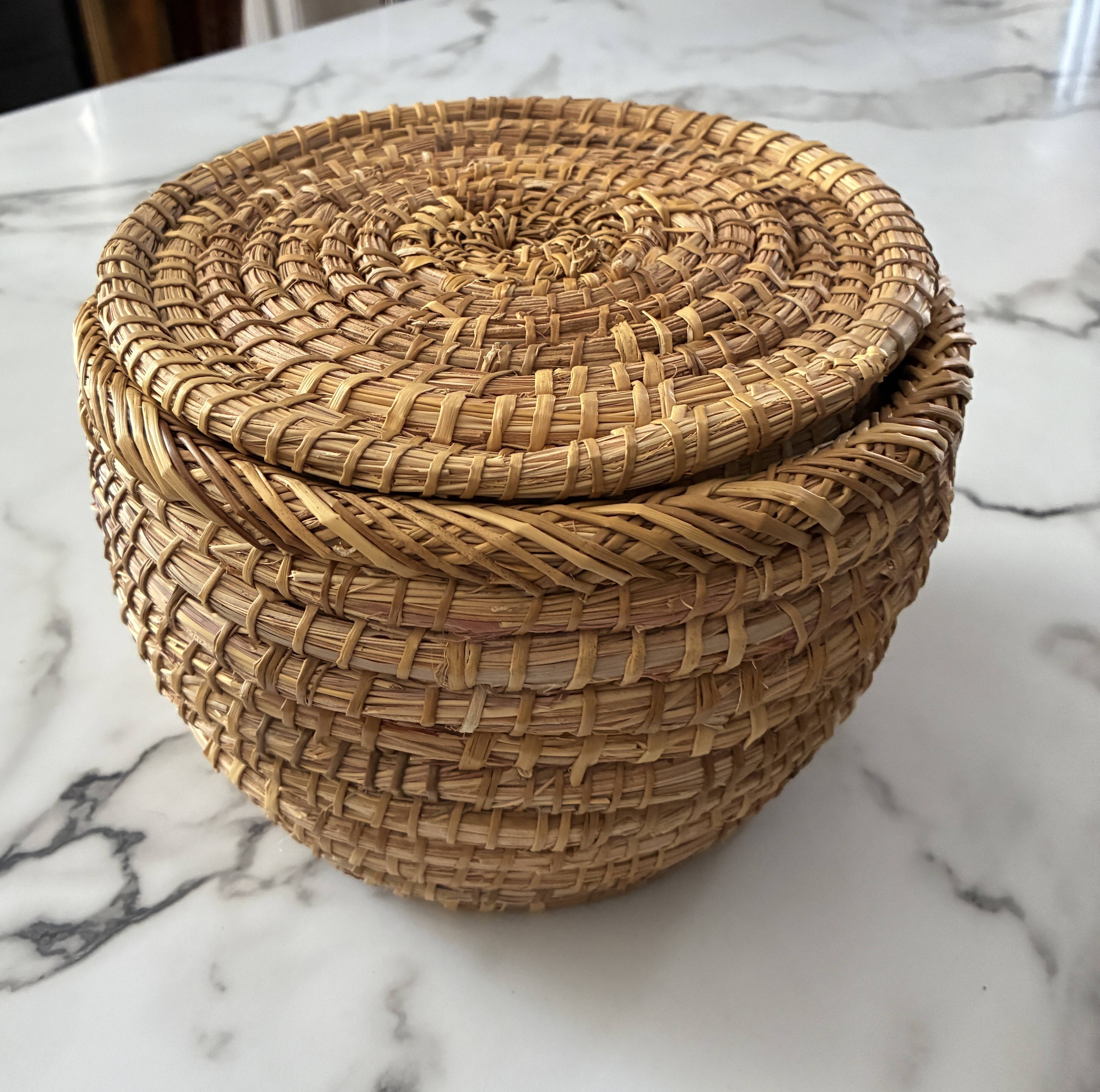 Corbeille ronde jonc tressé