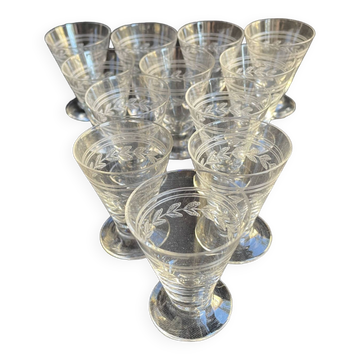12 liqueur glasses – guilloché crystal – art deco