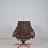 Danish lounge chair designed by H.W. Small for Bramin, 1970s