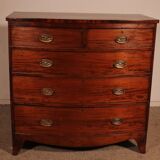 Bombé commode in mahogany from the early 19th century.