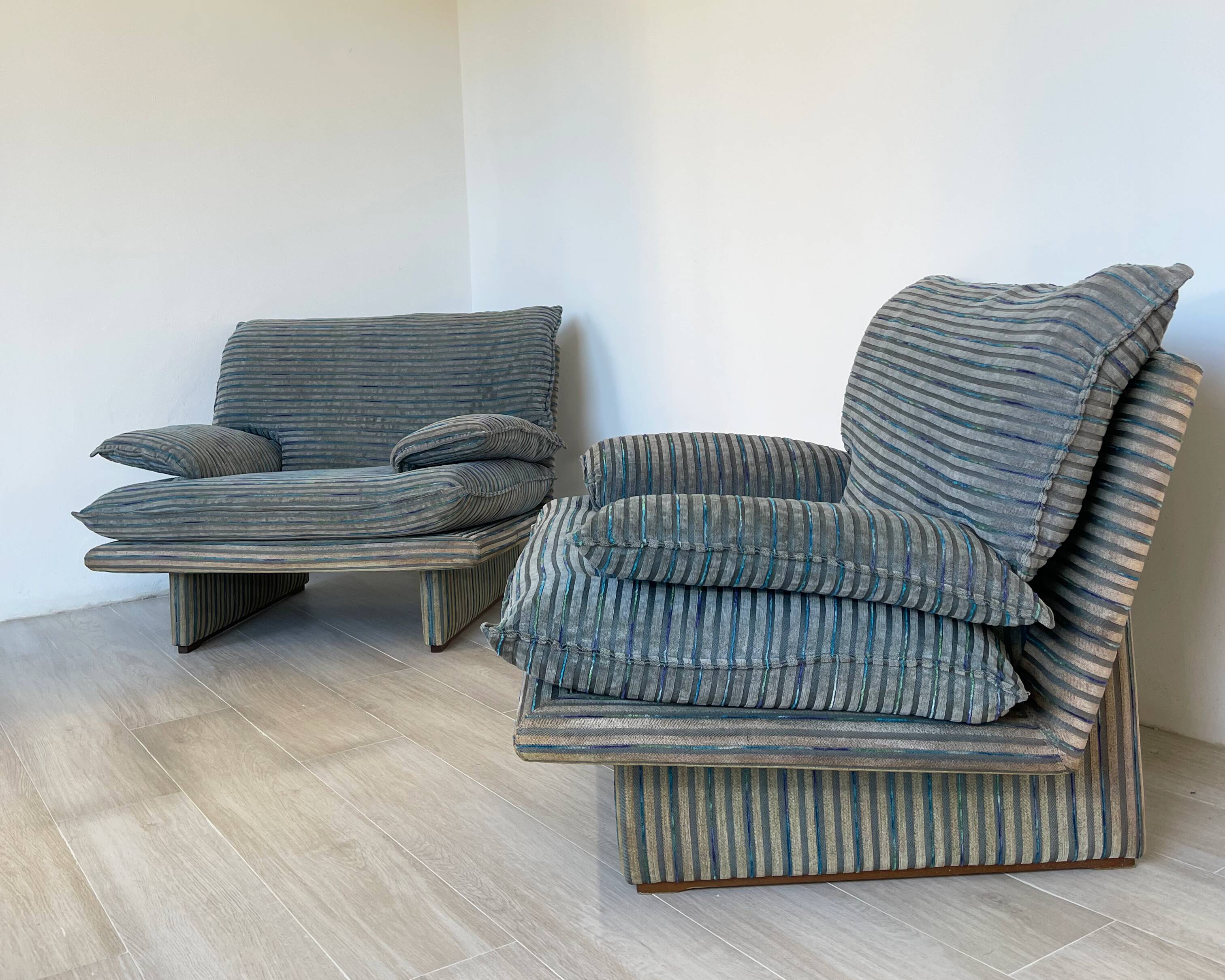 Fauteuil Grand Post Moderne des années 1980