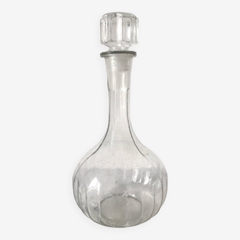 Round glass decanter, decanter or whiskey carafe