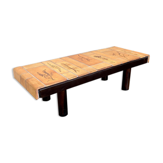 Table basse Roger Capron en céramique émaillée et bois foncé années 1950