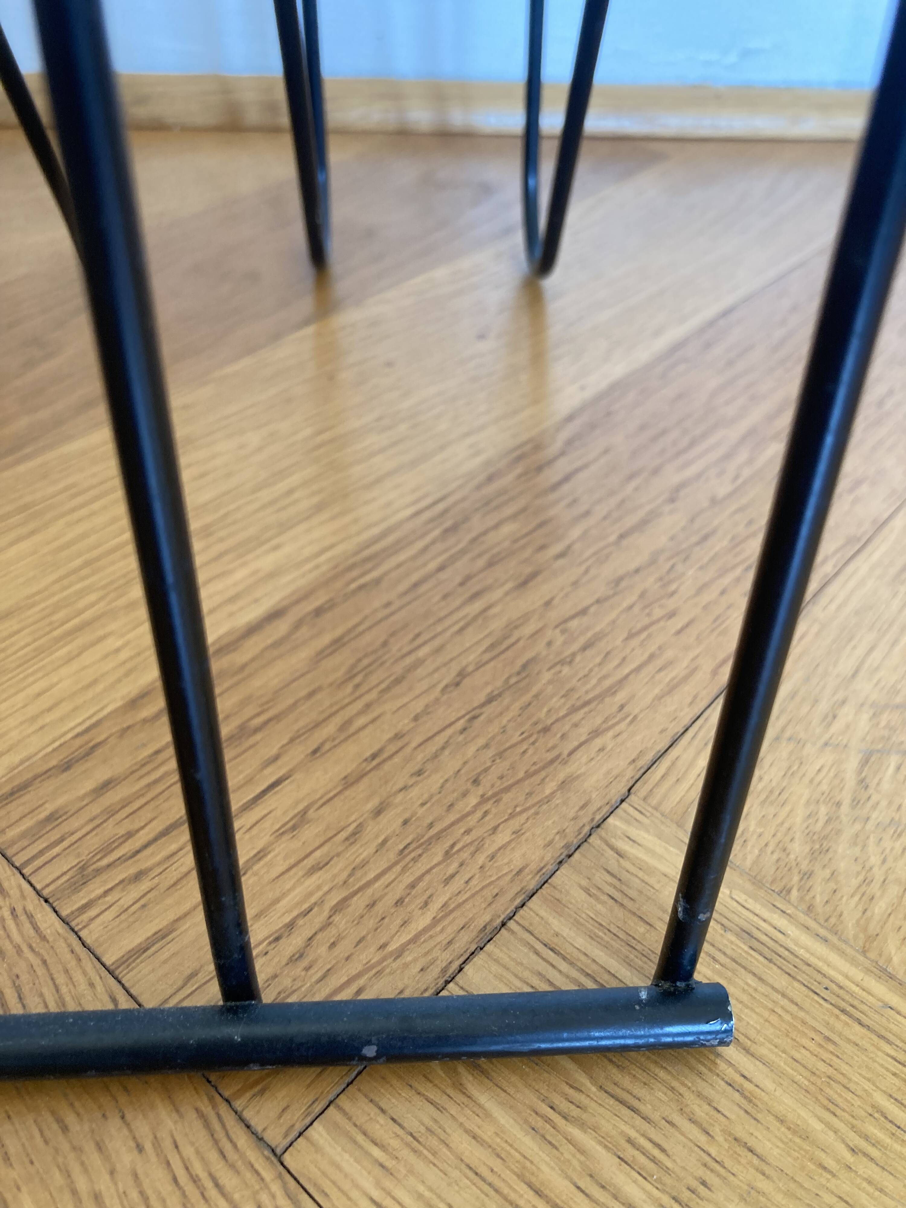 Magazine rack "z" by f arnal 70s