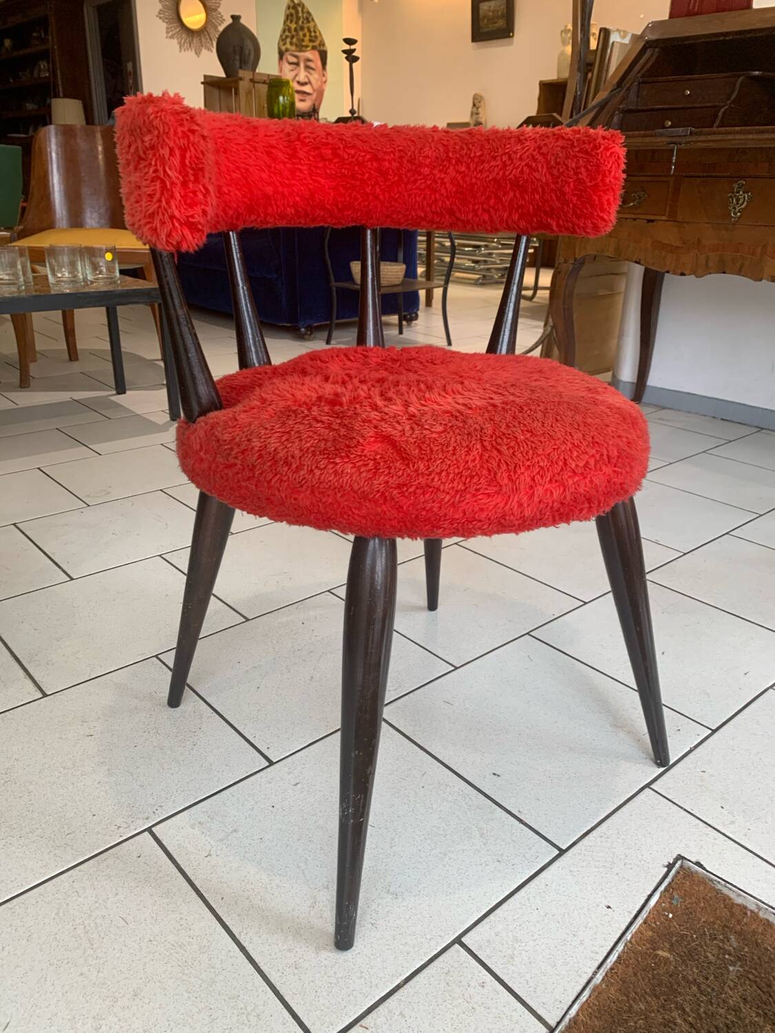 Chaise vintage scandinave moumoute circa 1960