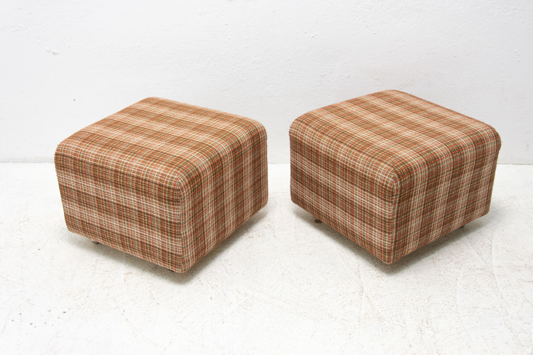 Eastern bloc upholstered pouffe, 1980´s, Czechoslovakia