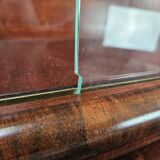 1930s Art Decò display cabinet in walnut and walnut root