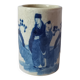 Antique cylindrical Bitong vase, cracked blue and white ceramic, China, late 19th century.