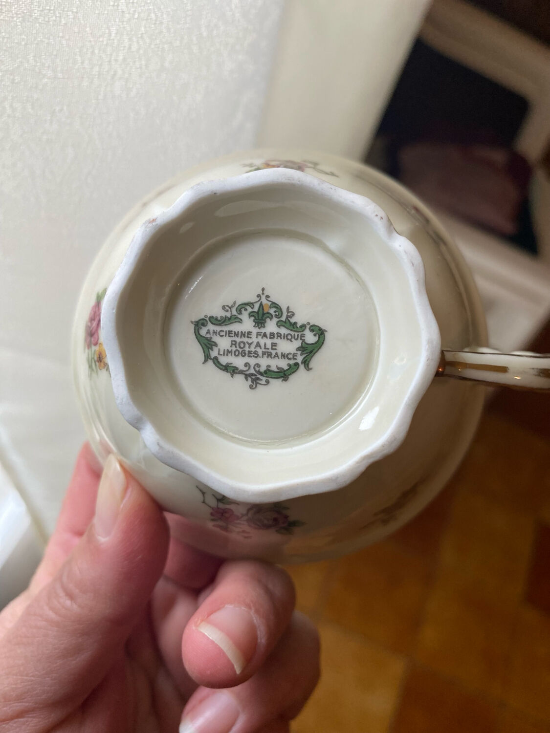 Set of coffee bags from the old royal factory, image.