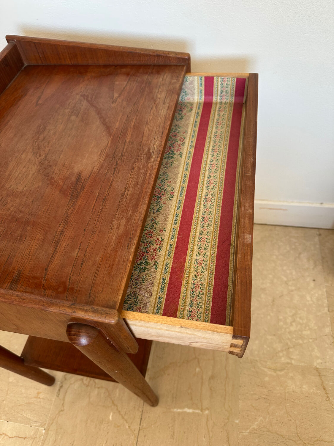 Danish bedside table in teak by Borge Mogensen