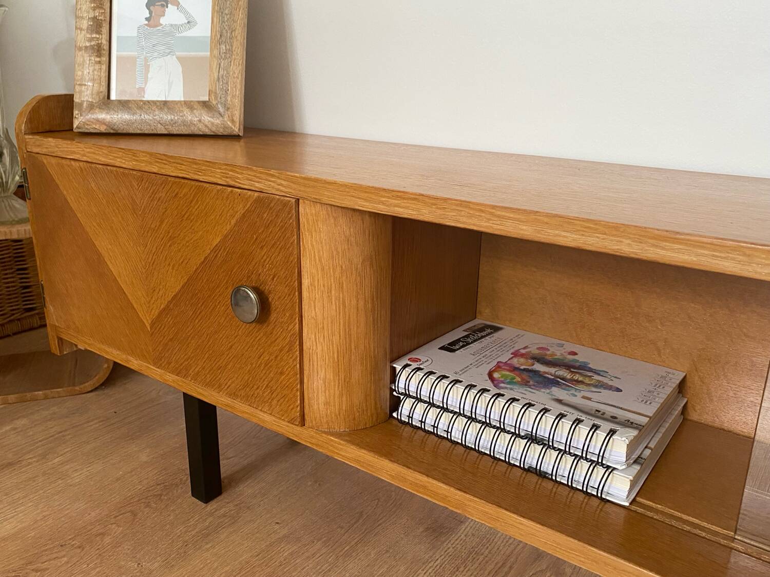 Vintage sideboard (shallow)