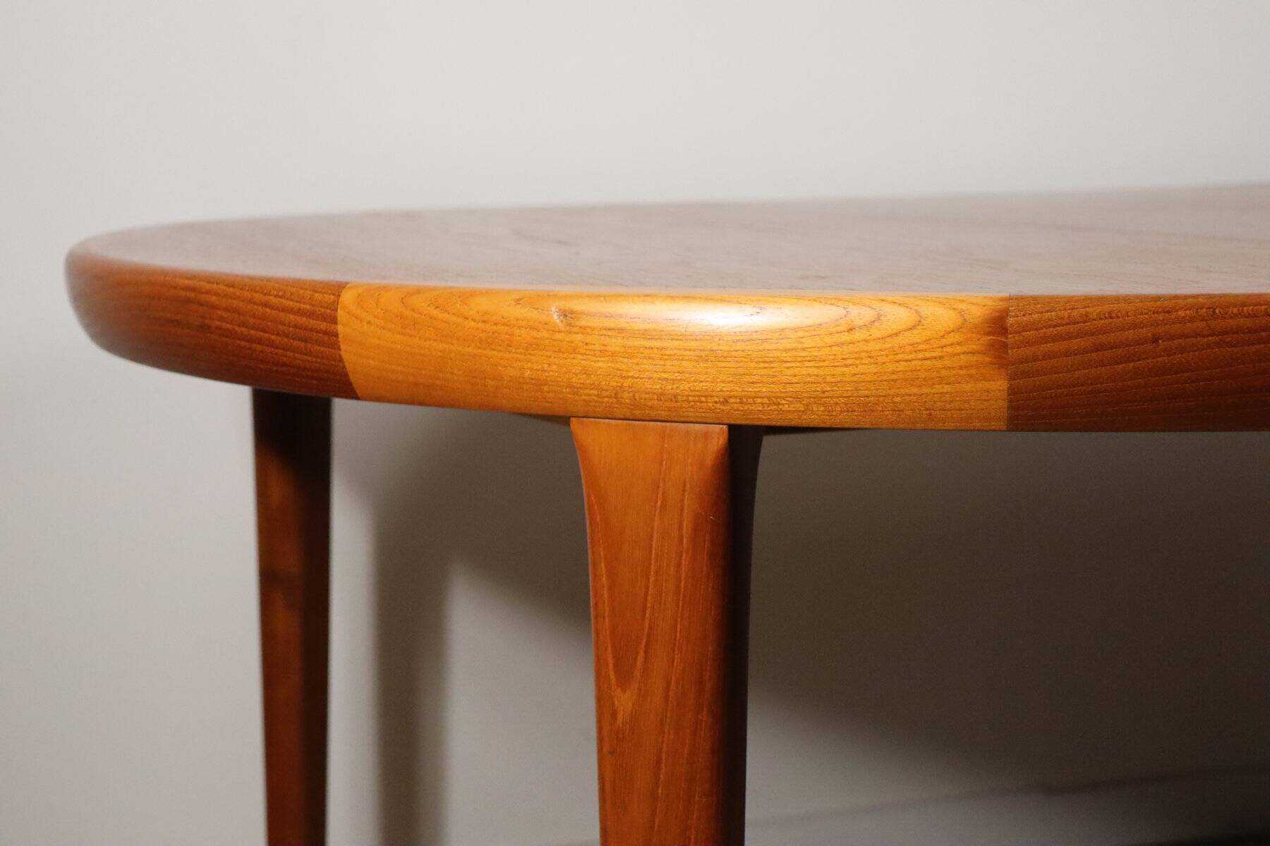 VV Mobler Spottrup Scandinavian extendable teak table, 1960