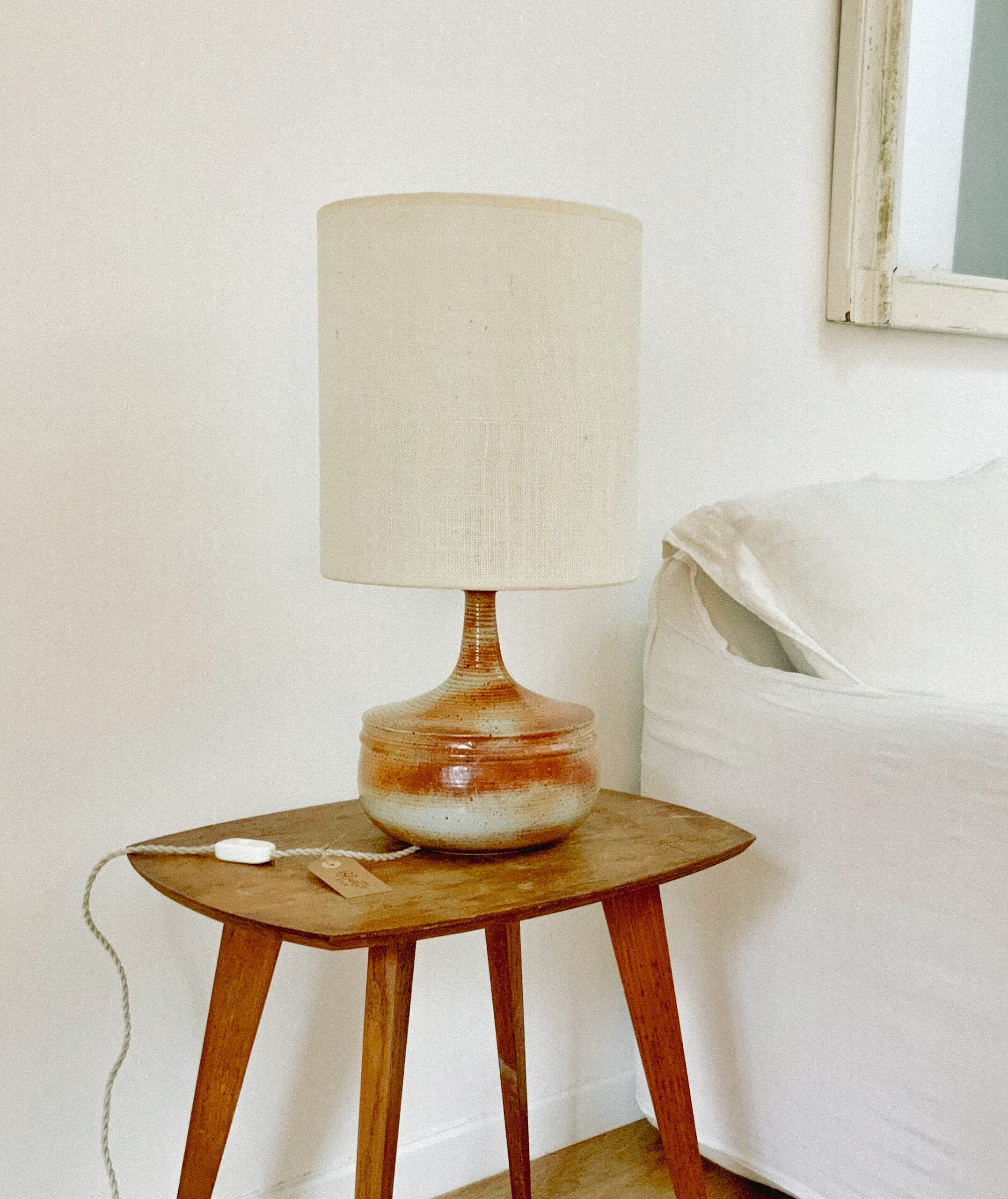 Marsh sandstone lamp