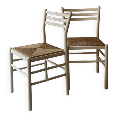 Paire de chaises vintage en bois blanc et paille